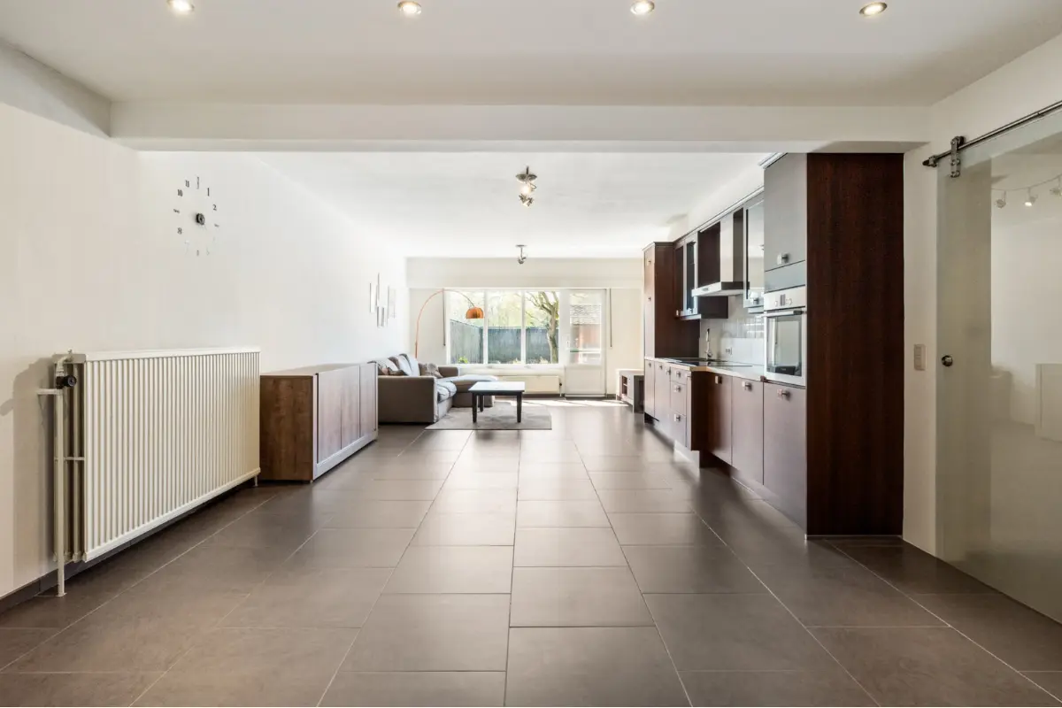 Appartement te  huur in Brasschaat 2930 1250.00€ 2 slaapkamers 104.00m² - Zoekertje 739932