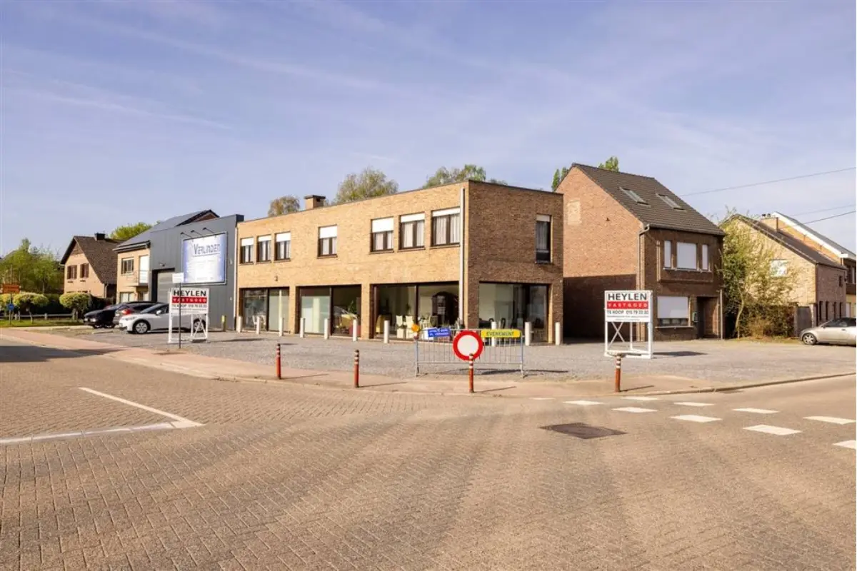 Handelszaak te  koop in Putte 2580 445000.00€ 3 slaapkamers 242.00m² - Zoekertje 741246