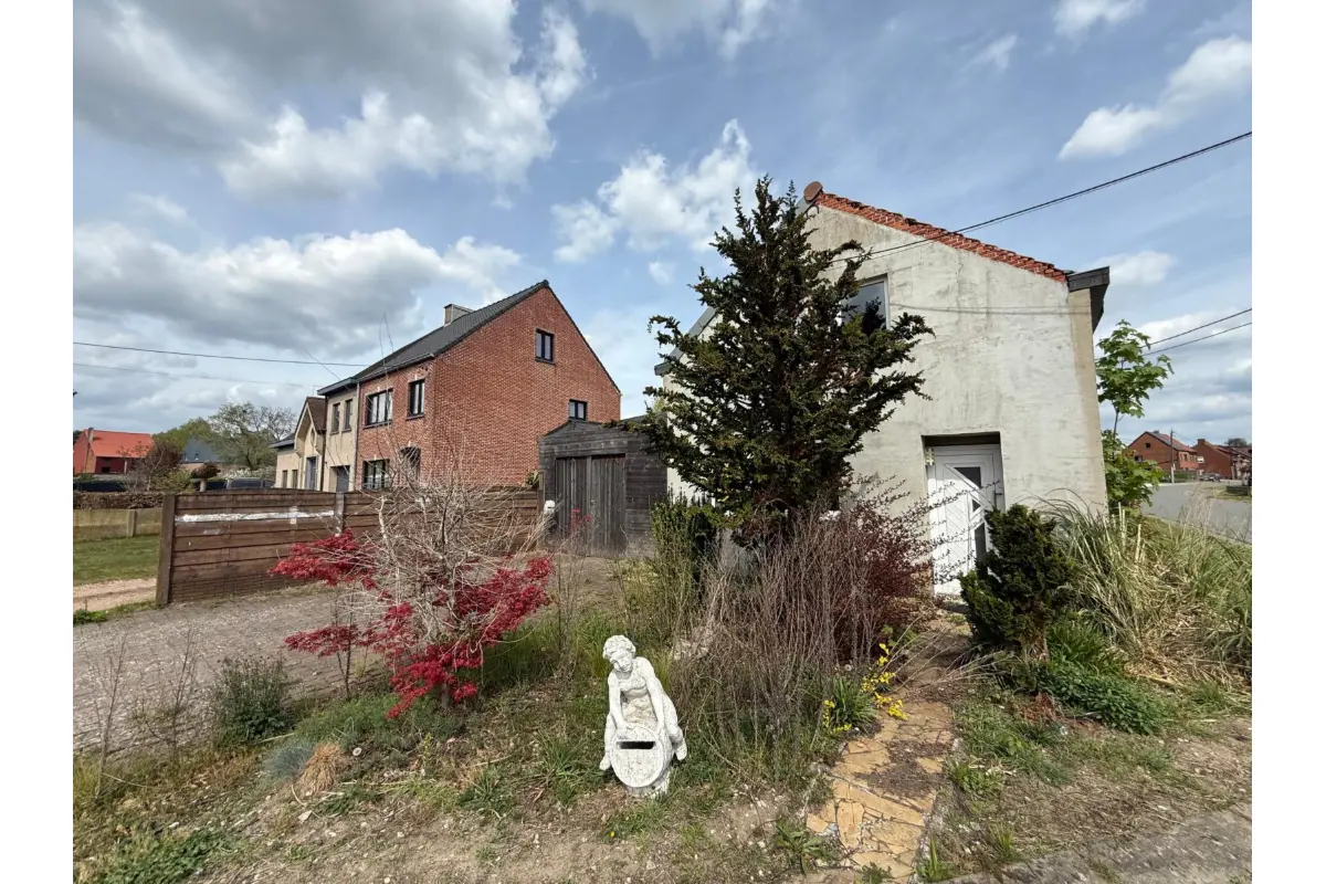 Huis te  koop in Mol 2400 218000.00€ 3 slaapkamers 187.00m² - Zoekertje 742092