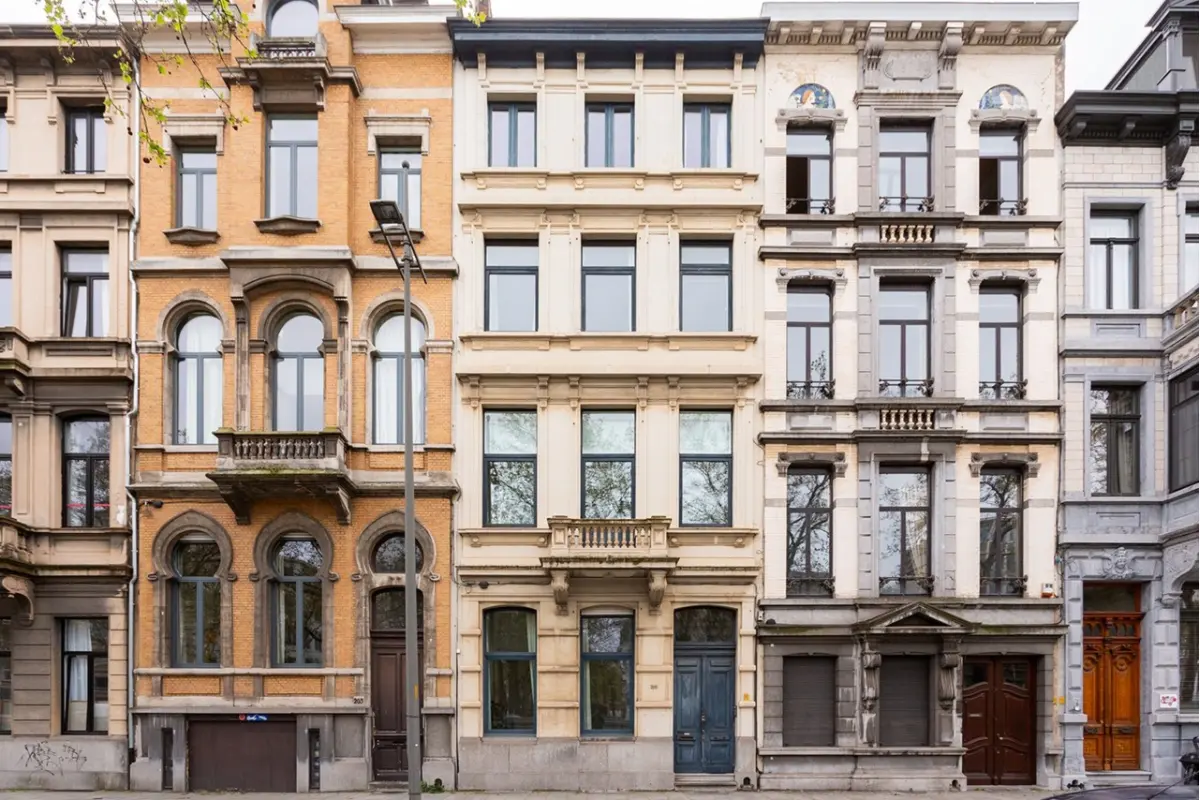 Huis te  koop in Antwerpen 2000 875000.00€ 6 slaapkamers 323.00m² - Zoekertje 741985