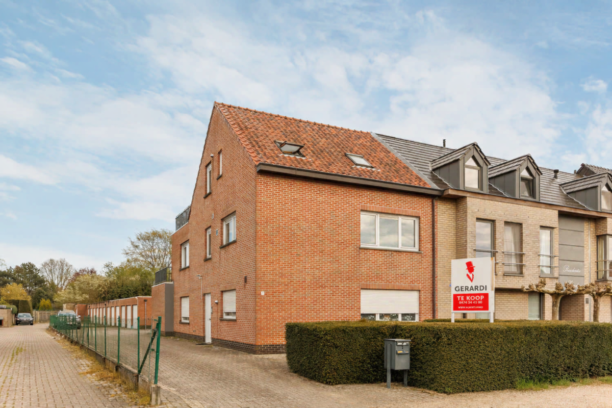 Penthouse te  koop in Malle 2390 225000.00€ 1 slaapkamers 61.00m² - Zoekertje 741726