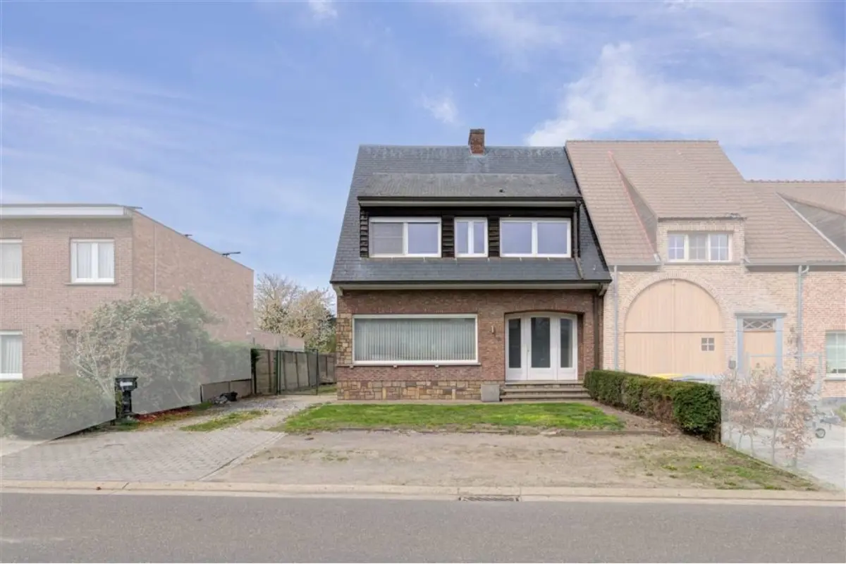 Huis te  koop in Nijlen 2560 315000.00€ 3 slaapkamers 164.00m² - Zoekertje 742493