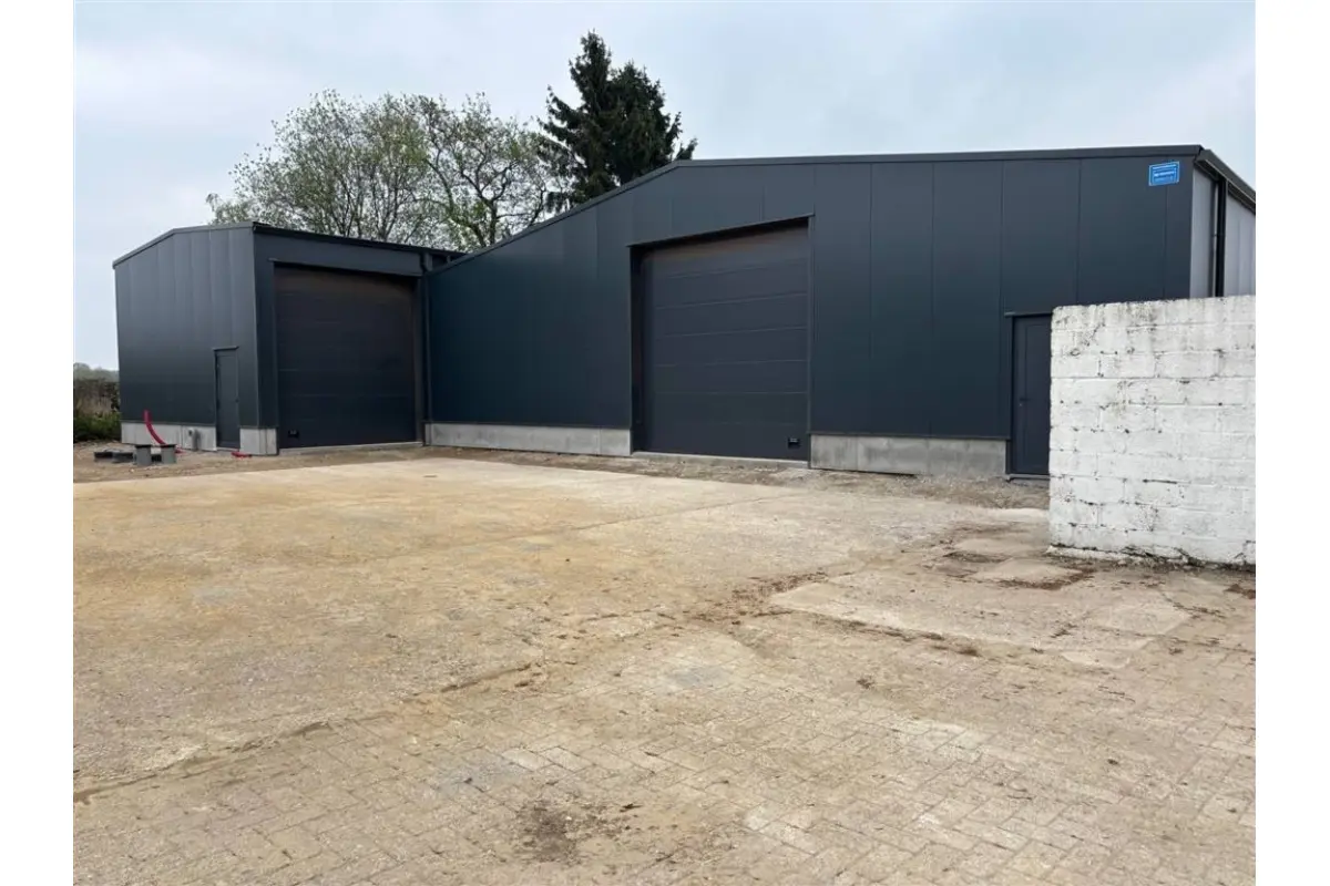 Handelszaak te  huur in Duffel 2570 2900.00€  slaapkamers 500.00m² - Zoekertje 743373