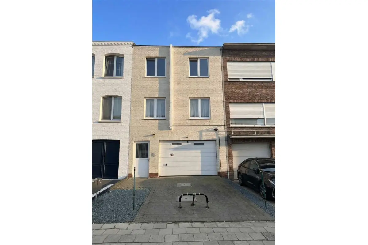 Handelszaak te  koop in Boom 2850 599000.00€ 5 slaapkamers 70.00m² - Zoekertje 743210
