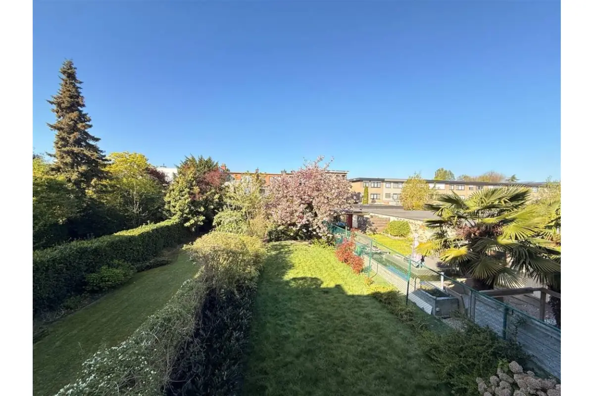 Huis te  huur in Burcht 2070 1350.00€ 3 slaapkamers 175.00m² - Zoekertje 742848