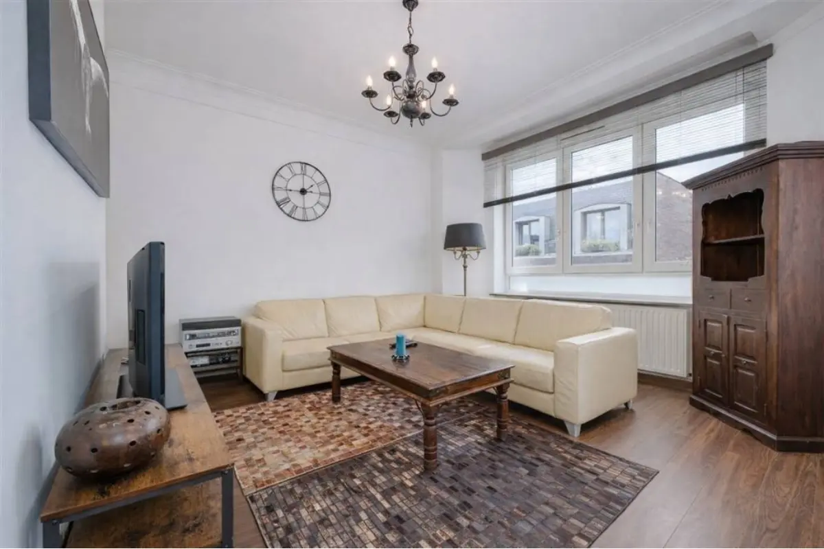 Appartement te  koop in Antwerpen 2060 259000.00€ 2 slaapkamers 105.00m² - Zoekertje 742888