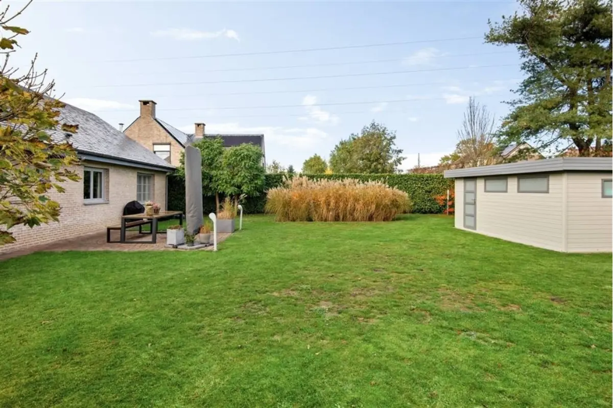 Huis te  koop in Kontich 2550 569000.00€ 3 slaapkamers 171.00m² - Zoekertje 743357