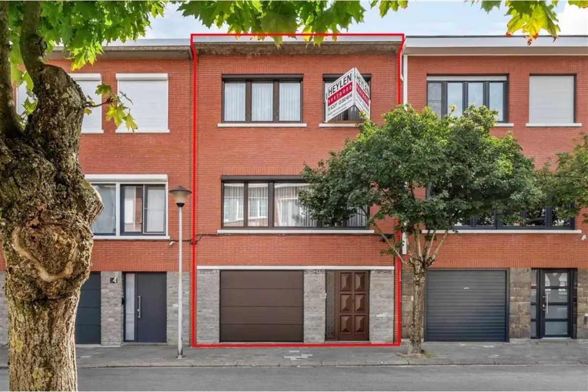 Huis te  koop in Hoboken 2660 399000.00€ 3 slaapkamers 162.00m² - Zoekertje 742844