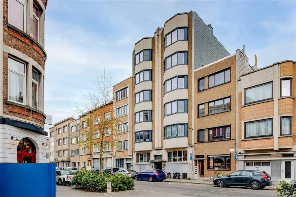 Appartement te  koop in Borgerhout 2140 299000.00€ 3 slaapkamers 138.00m² - Zoekertje 743916