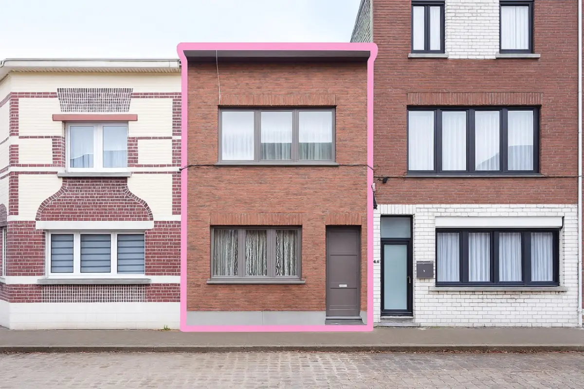 Huis te  koop in Wilrijk 2610 255000.00€ 2 slaapkamers 114.00m² - Zoekertje 744778