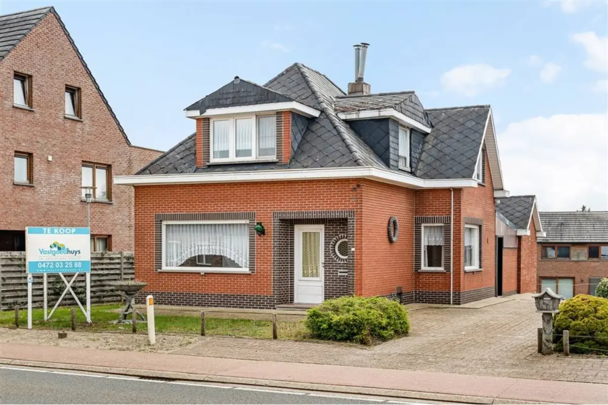 Huis te  koop in Varendonk 2431 245000.00€ 3 slaapkamers 155.00m² - Zoekertje 744572