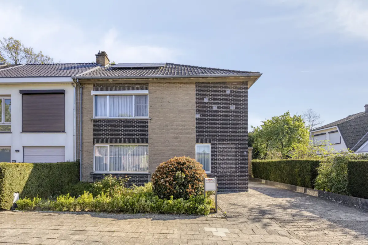 Huis te  koop in Kontich 2550 535000.00€ 4 slaapkamers 183.00m² - Zoekertje 744443