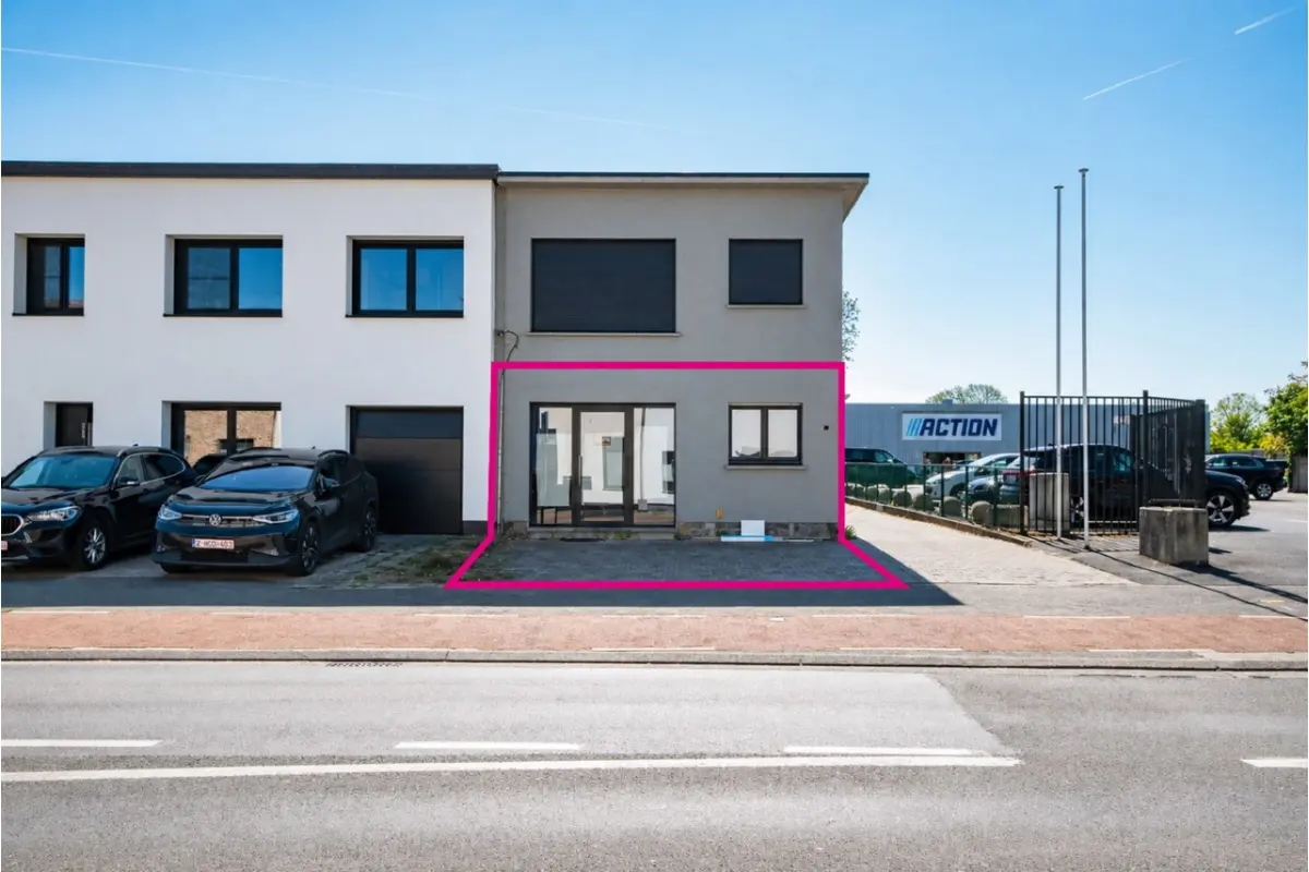 Handelszaak te  huur in Kontich 2550 1400.00€  slaapkamers 65.00m² - Zoekertje 747074