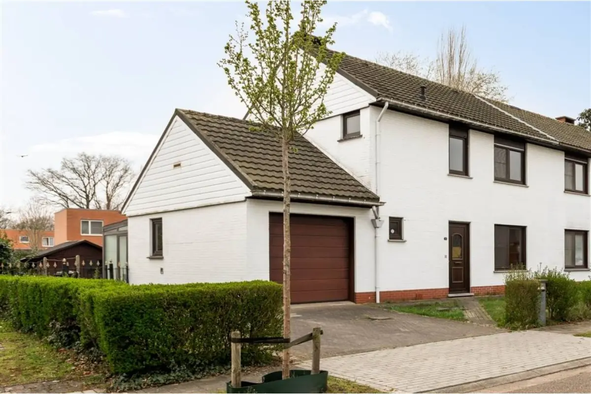 Huis te  koop in Brecht 2960 379000.00€ 3 slaapkamers 164.00m² - Zoekertje 747409