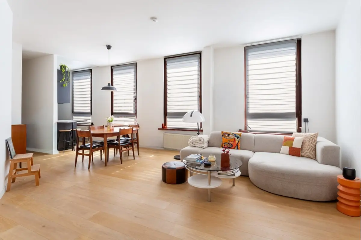 Appartement te  koop in Antwerpen 2060 195000.00€ 1 slaapkamers 67.00m² - Zoekertje 747071