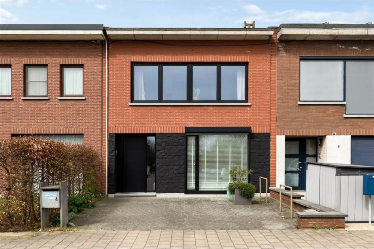 Huis te  koop in Edegem 2650 469000.00€ 3 slaapkamers 151.00m² - Zoekertje 747874