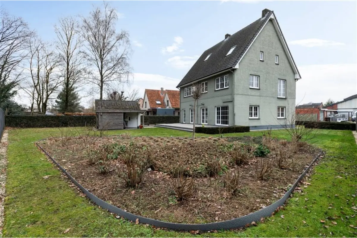 Huis te  koop in Beerse 2340 549000.00€ 4 slaapkamers 297.00m² - Zoekertje 747902