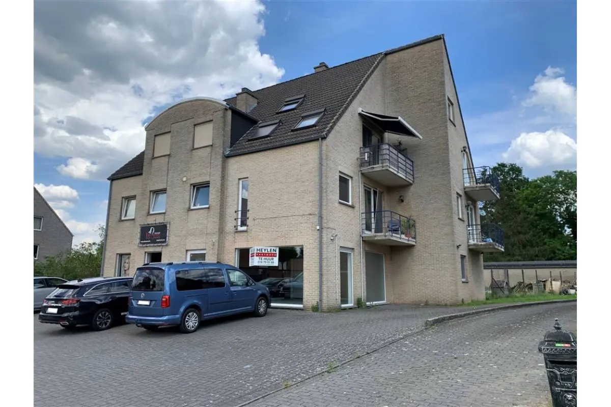 Handelszaak te  huur in Herselt 2230 700.00€  slaapkamers 47.00m² - Zoekertje 748353