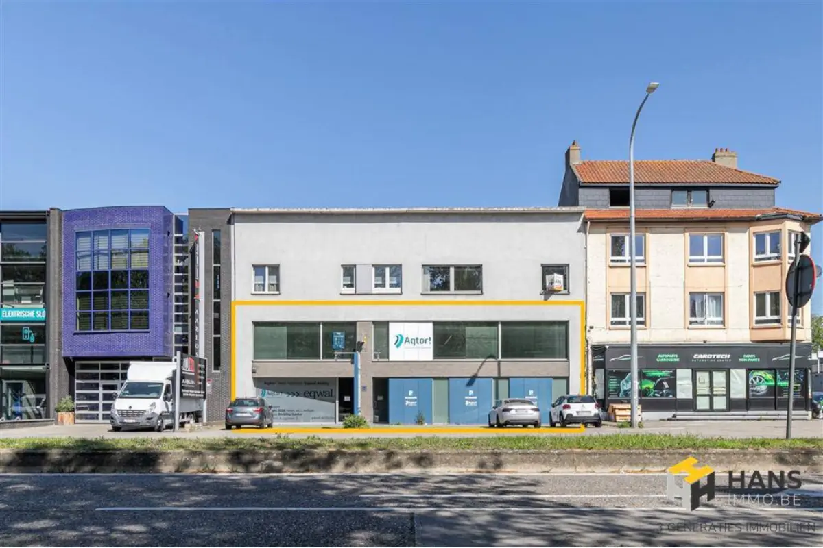 Huis te  koop in Deurne 2100 995000.00€  slaapkamers 1065.00m² - Zoekertje 748173