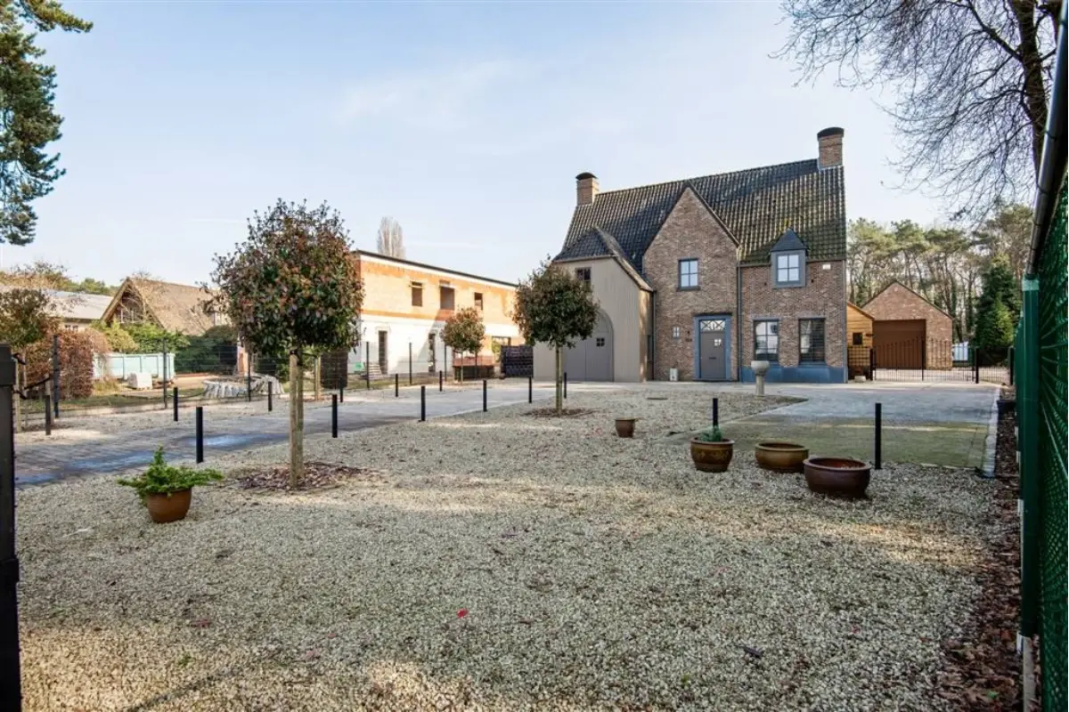 Huis te  koop in Zoersel 2980 869000.00€ 4 slaapkamers 404.00m² - Zoekertje 749467