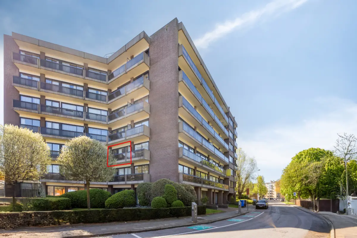 Appartement te  koop in Berchem 2600 175000.00€ 1 slaapkamers 57.00m² - Zoekertje 748673