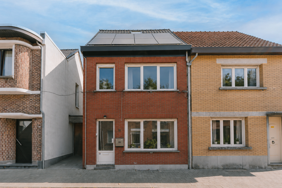 Huis te  koop in Ranst 2520 440000.00€ 4 slaapkamers 170.00m² - Zoekertje 751146