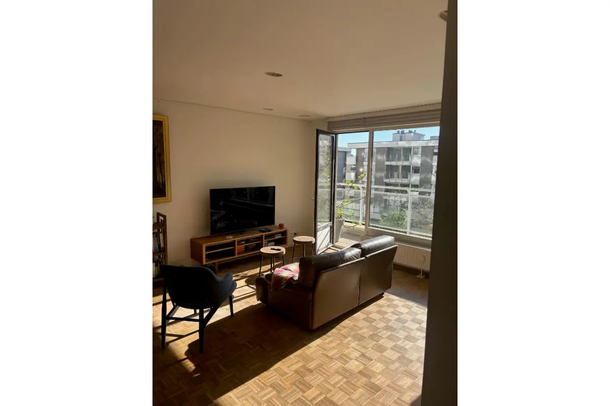 Appartement te  huur in Berchem 2600 1750.00€  slaapkamers m² - Zoekertje 751292