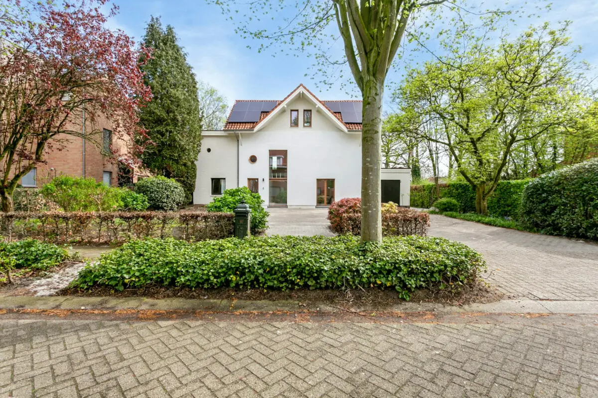 Appartement te  huur in Brasschaat 2930 1200.00€  slaapkamers m² - Zoekertje 751300