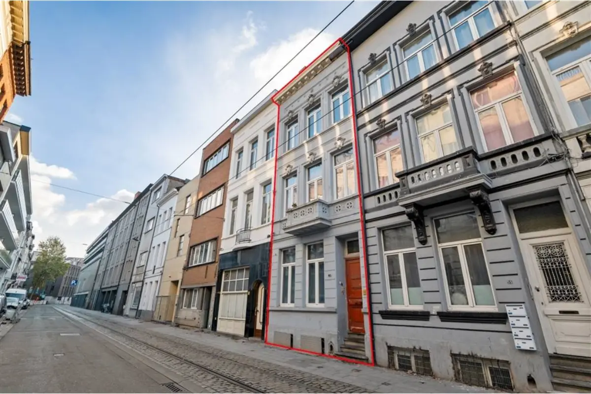 Appartementsgebouw te  koop in Antwerpen 2060 325000.00€ 4 slaapkamers 193.00m² - Zoekertje 751964