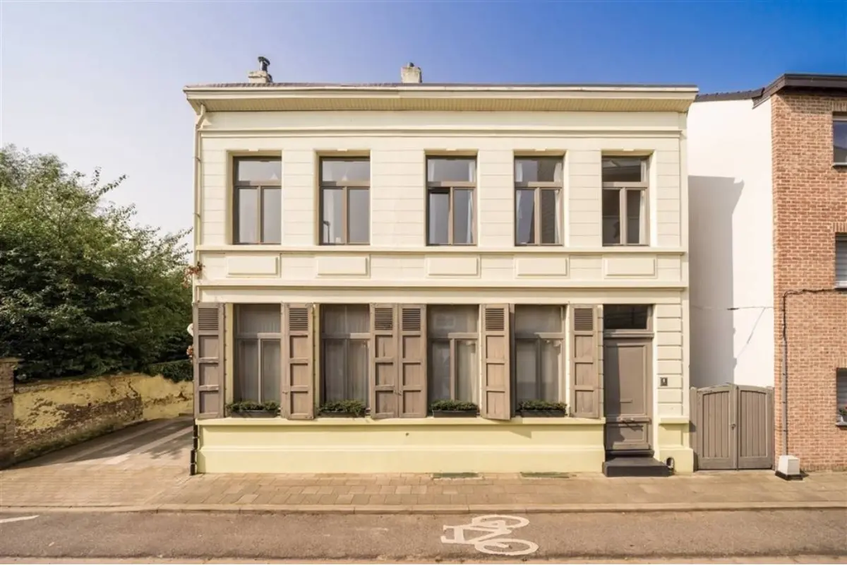 Huis te  koop in Niel 2845 621000.00€ 5 slaapkamers 400.00m² - Zoekertje 753872