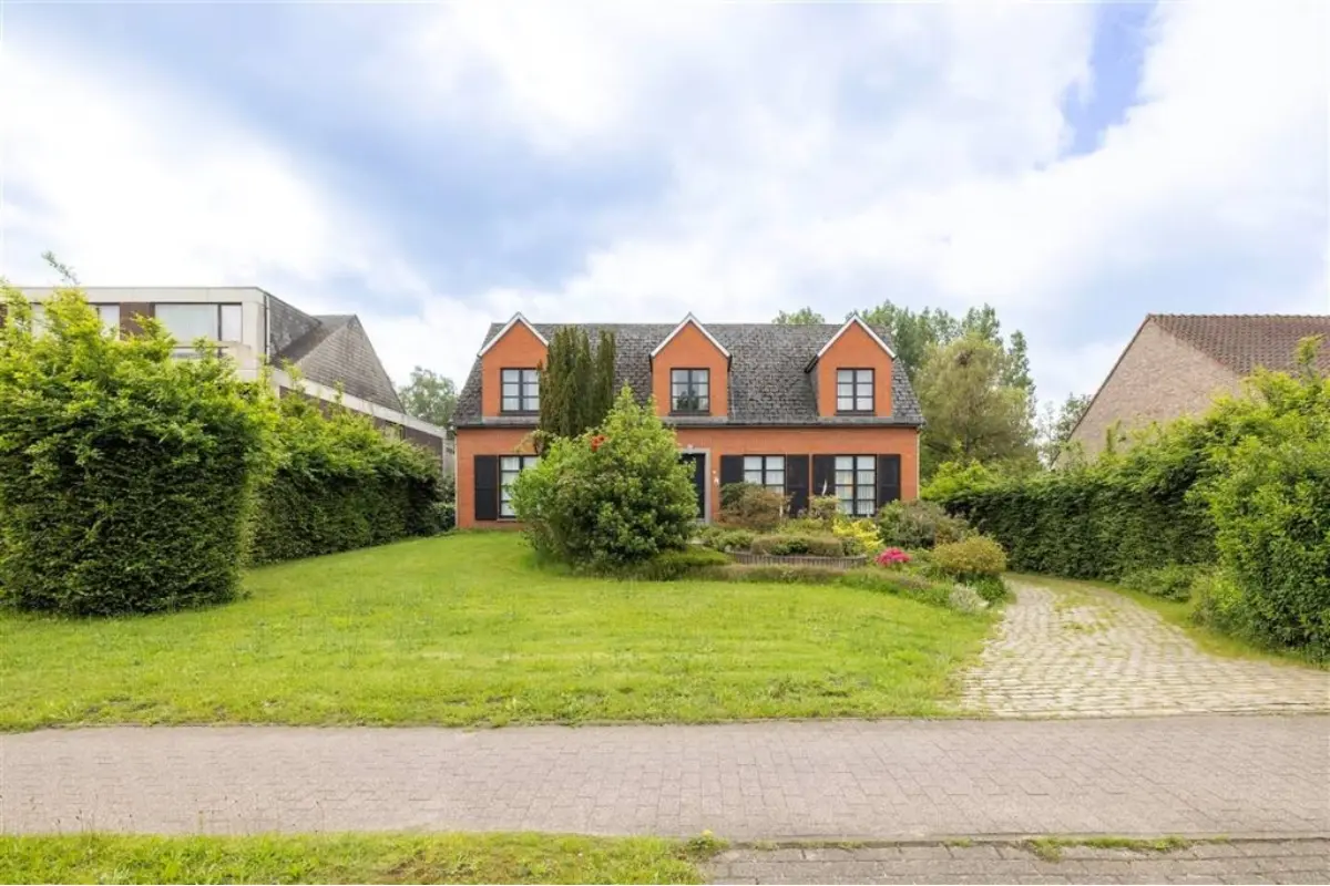 Grond te  koop in Geel 2440 645000.00€  slaapkamers m² - Zoekertje 753389