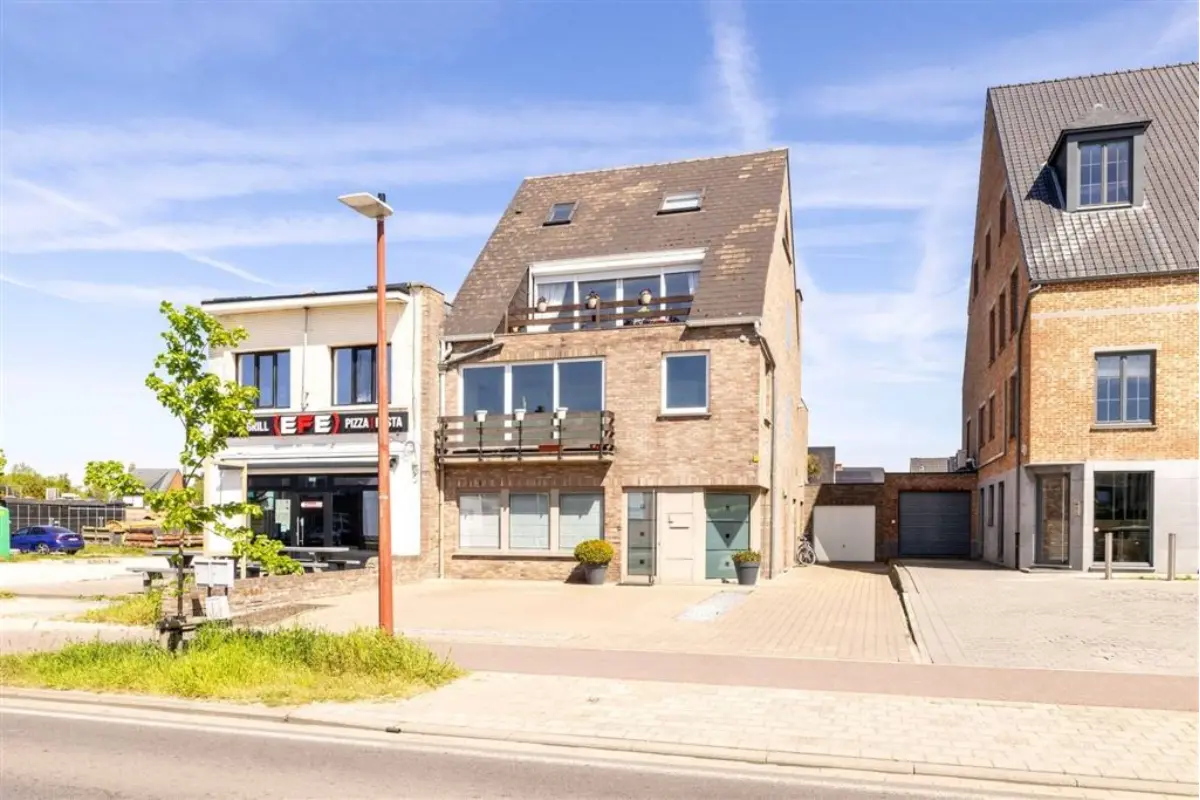 Appartement te  koop in Berlaar 2590 325000.00€ 2 slaapkamers 144.00m² - Zoekertje 753363