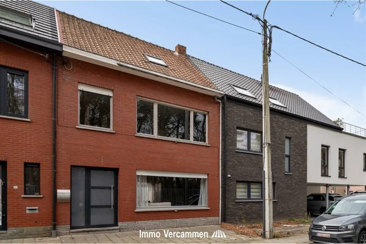 Huis te  koop in Sint-Katelijne-Waver 2860 345000.00€ 5 slaapkamers 169.00m² - Zoekertje 753274