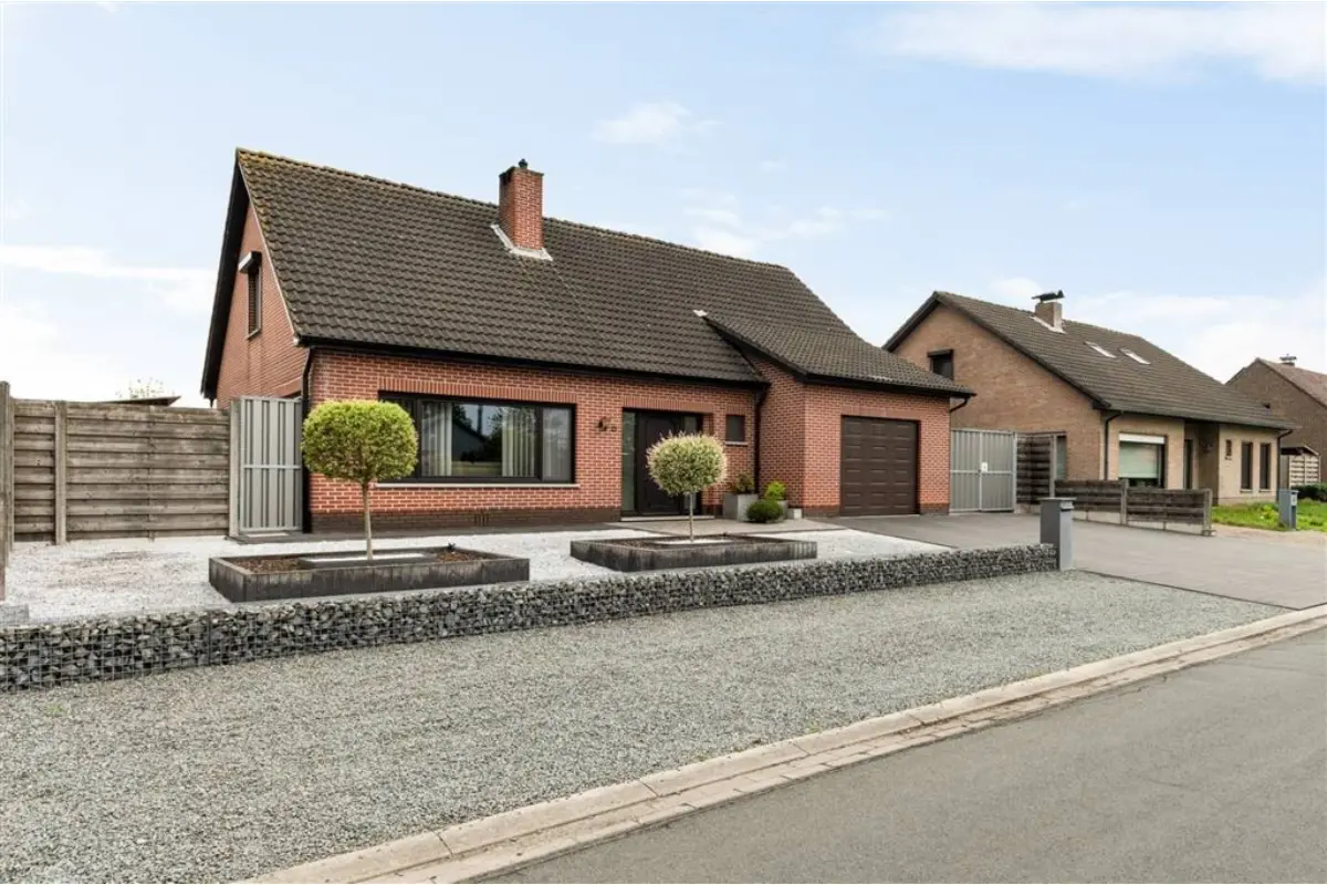 Huis te  koop in Malle 2390 519900.00€ 3 slaapkamers 195.00m² - Zoekertje 754031