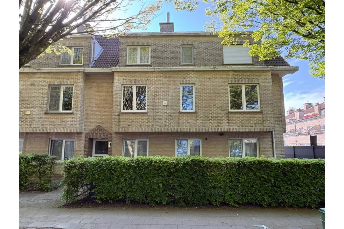 Appartement te  huur in Brasschaat 2930 1090.00€ 2 slaapkamers 95.00m² - Zoekertje 754464