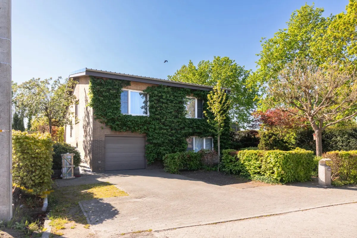 Huis te  koop in Zoersel 2980 596000.00€ 5 slaapkamers 269.00m² - Zoekertje 754424