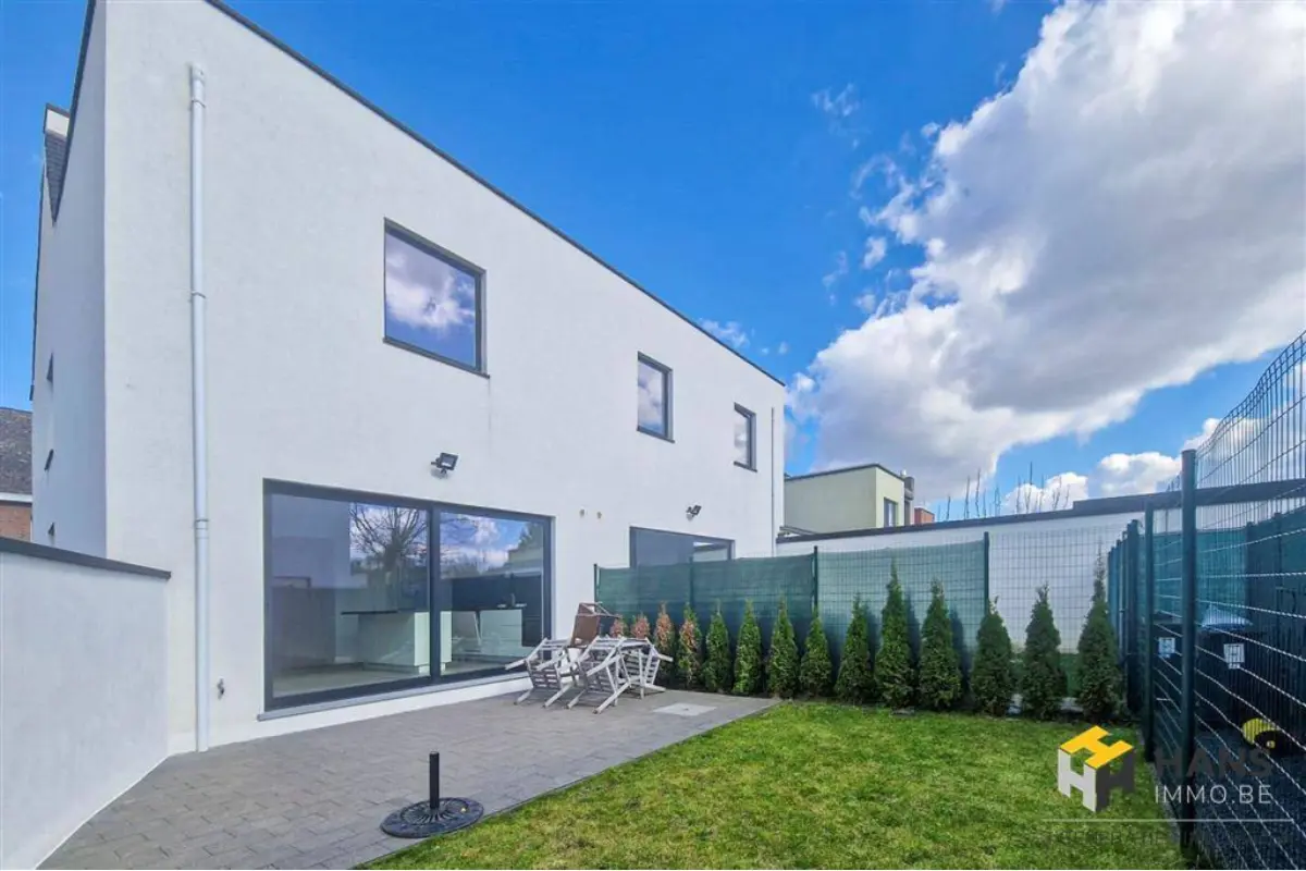 Huis te  koop in Rumst 2840 465000.00€ 3 slaapkamers 220.00m² - Zoekertje 754887