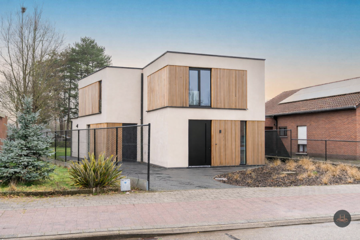 Huis te  koop in Heist-op-den-Berg 2220 649000.00€ 4 slaapkamers 197.00m² - Zoekertje 754223