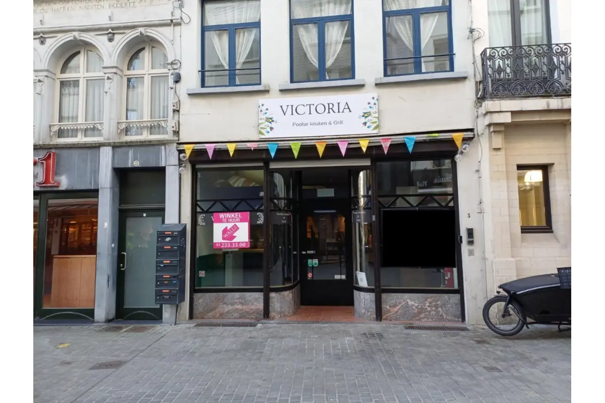 Handelszaak te  huur in Antwerpen 2000 6750.00€  slaapkamers m² - Zoekertje 755682