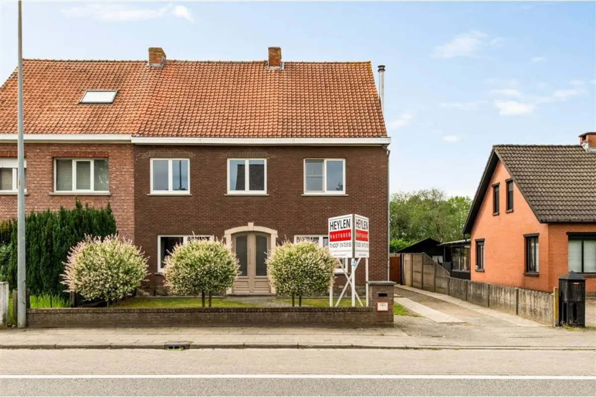 Huis te  koop in Lichtaart 2460 439000.00€ 3 slaapkamers 250.00m² - Zoekertje 756134