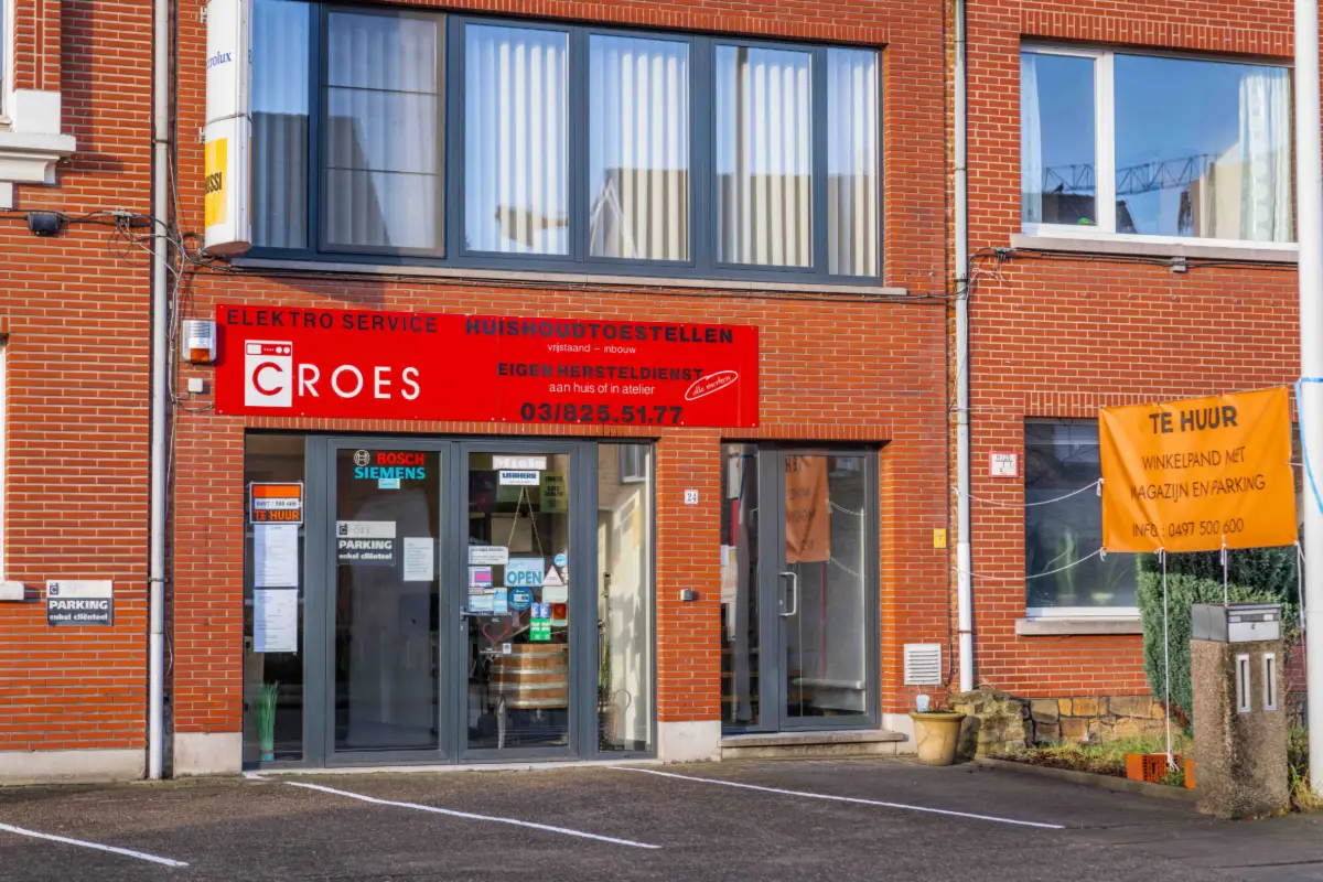 Handelszaak te  huur in Borsbeek 2150 1600.00€  slaapkamers m² - Zoekertje 756311