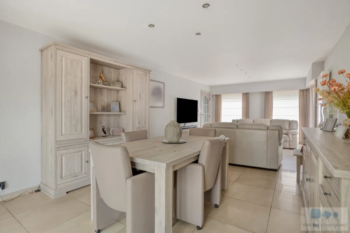 Huis te  koop in Hallaar 2220 445000.00€ 4 slaapkamers 206.00m² - Zoekertje 755899