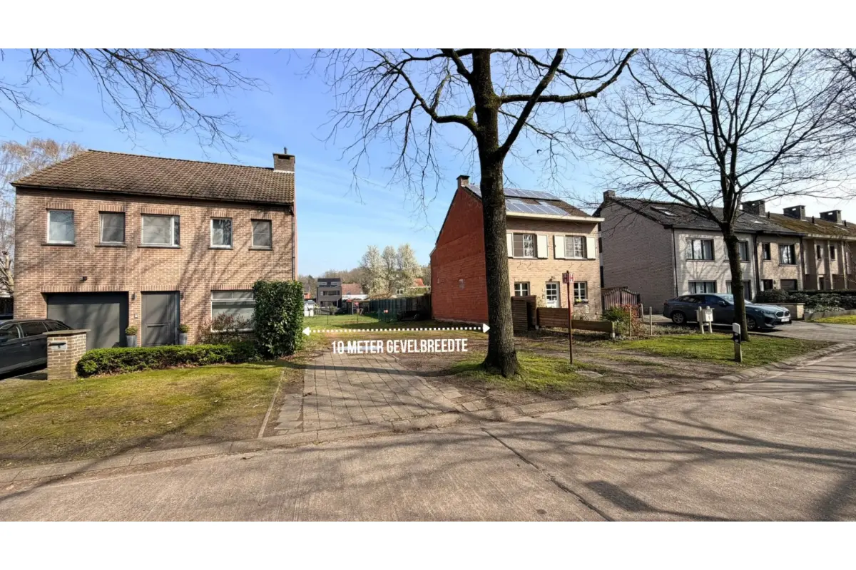 Grond te  koop in Brasschaat 2930 225000.00€  slaapkamers m² - Zoekertje 755945