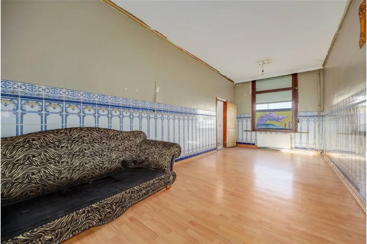Huis te  koop in Deurne 2100 280000.00€ 4 slaapkamers 189.00m² - Zoekertje 756821