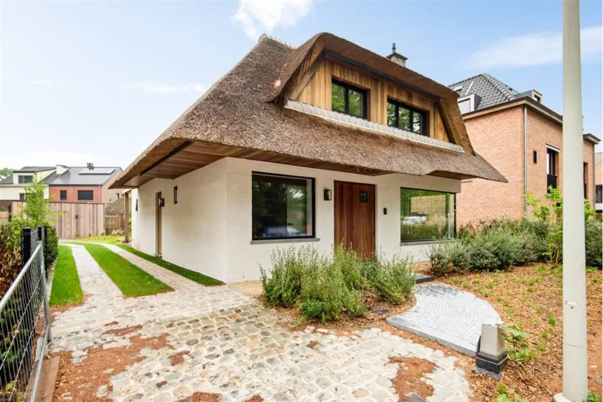 Villa te  koop in Zandhoven 2240 937000.00€ 3 slaapkamers 198.00m² - Zoekertje 757599