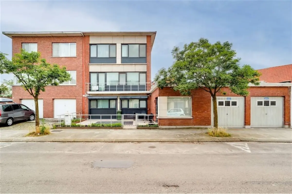 Huis te  koop in Hoboken 2660 462500.00€ 4 slaapkamers 201.00m² - Zoekertje 757603