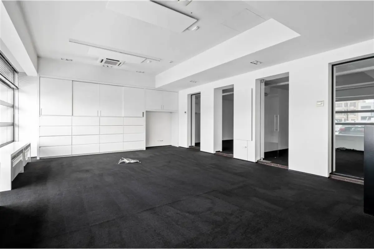 Handelszaak te  koop in Antwerpen 2030 595000.00€  slaapkamers 331.30m² - Zoekertje 758320