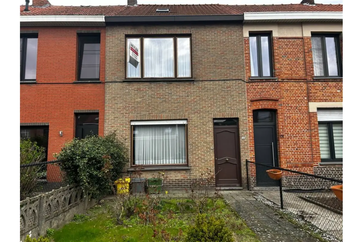 Huis te  huur in Turnhout 2300 1100.00€ 2 slaapkamers m² - Zoekertje 758869