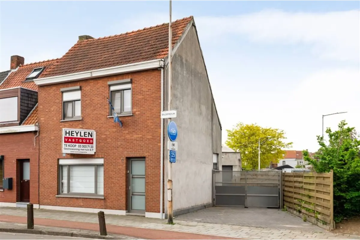 Huis te  koop in Ekeren 2180 399000.00€ 3 slaapkamers 144.00m² - Zoekertje 758321