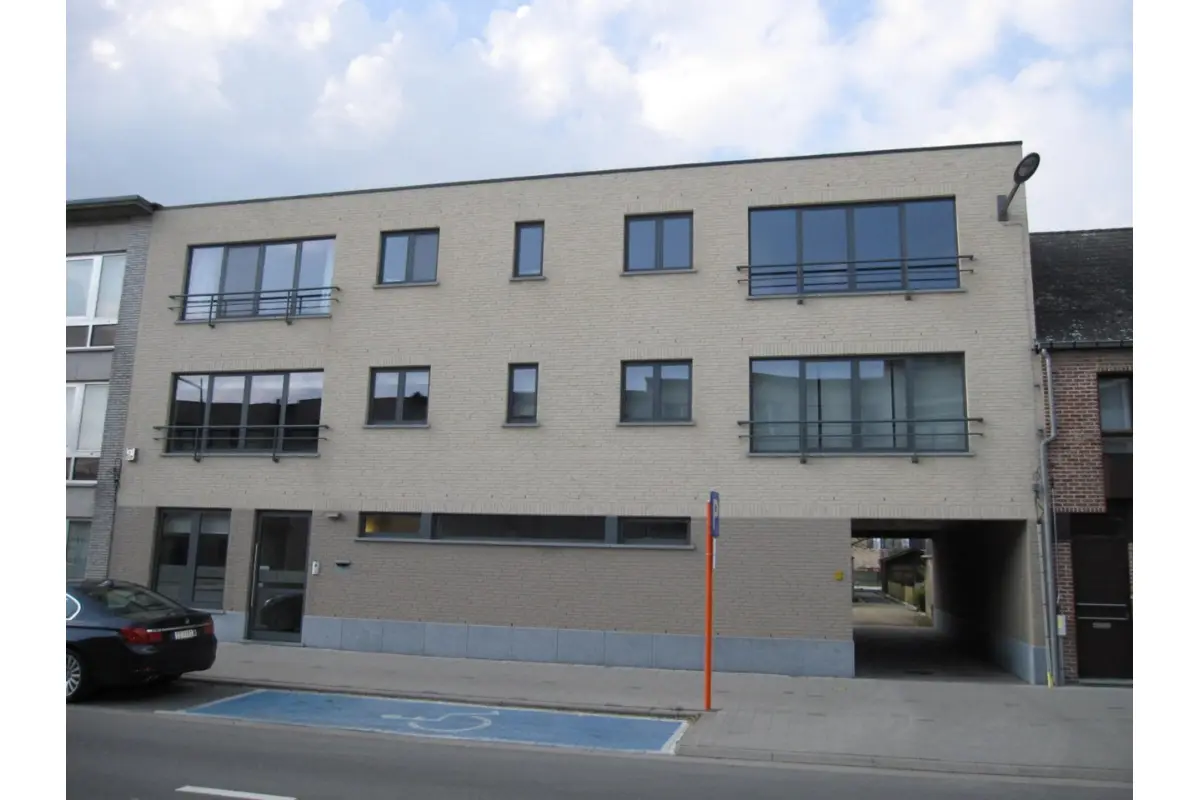 Appartement te  huur in Willebroek 2830 980.00€ 2 slaapkamers m² - Zoekertje 759448